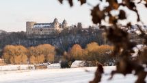 „Der kleine Ritter Apfelmus hilft dem Weihnachtsmann“ für Kinder ab sechs Jahren am Montag, 26. Dezember, 17 Uhr in der Wewelsburg